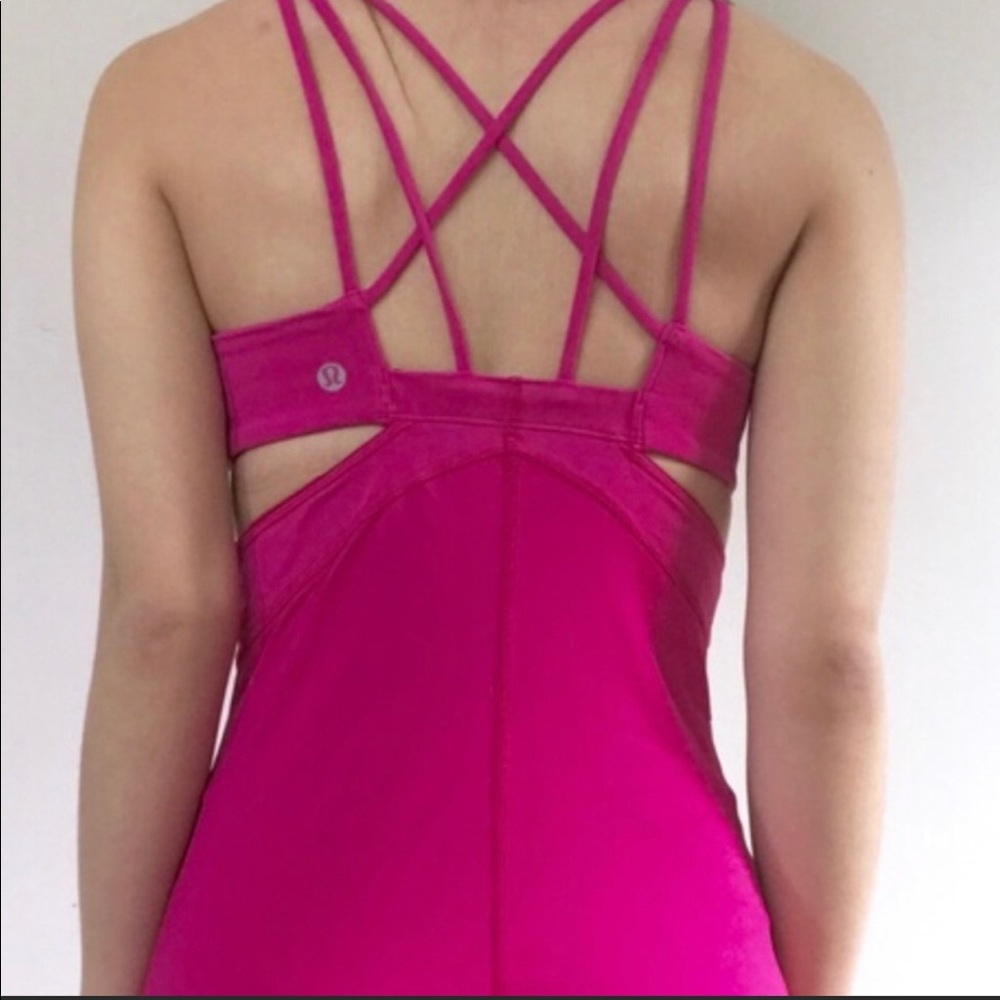 Lululemon cut out tank top